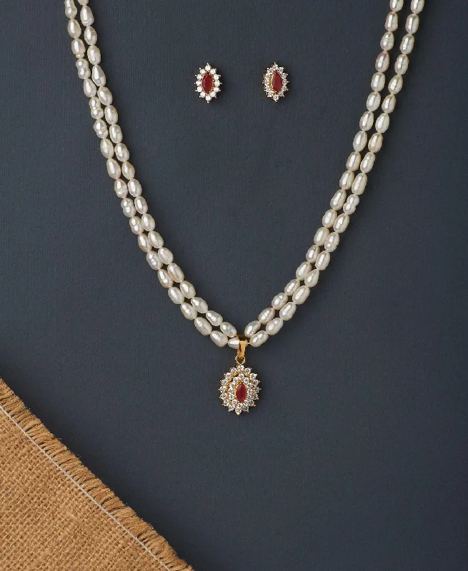 women pearl necklaces -Trendy Stone Studded Pearl Necklace Set