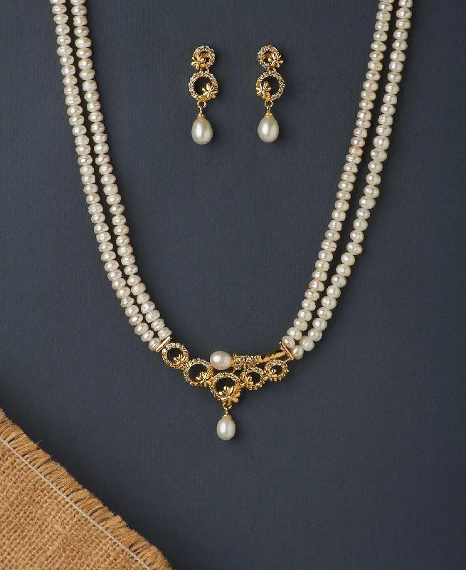 women statement necklaces -Trendy Stone Studded Pearl Necklace Set