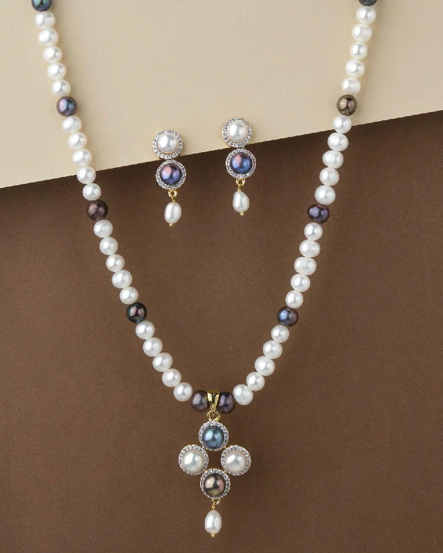 women engagement necklaces -Trendy Real Pearl Necklace Set S23539