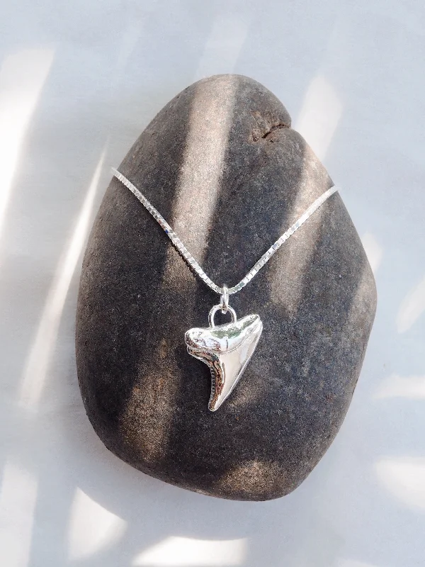 women custom name necklaces -Silver Shark Tooth Necklace - Mano