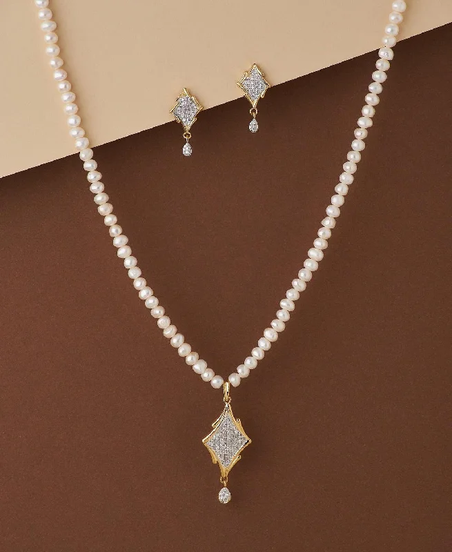 women eco-conscious necklaces -Trendy Real Pearl Necklace Set