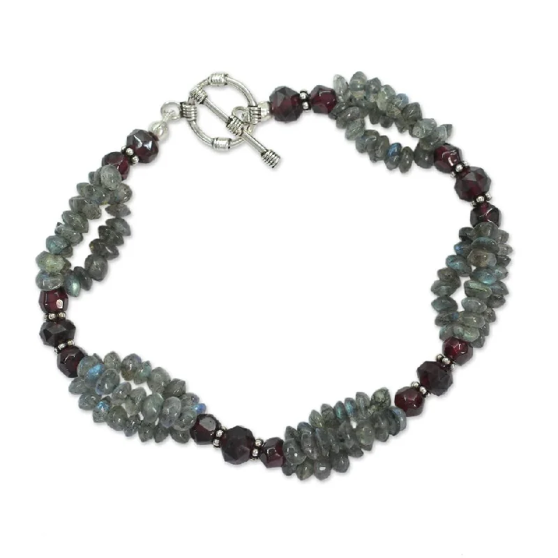 women crystal bangles -Handmade Labradorite and Garnet Beaded Bracelet, 'Evening Mist' (India)