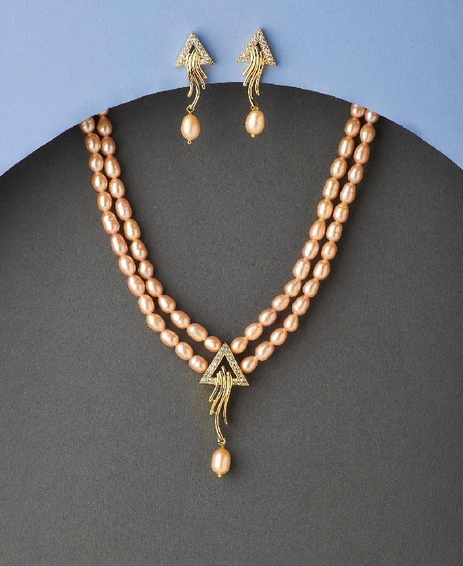 women pendant necklaces -Trendy Stone Studded Pearl Necklace Set