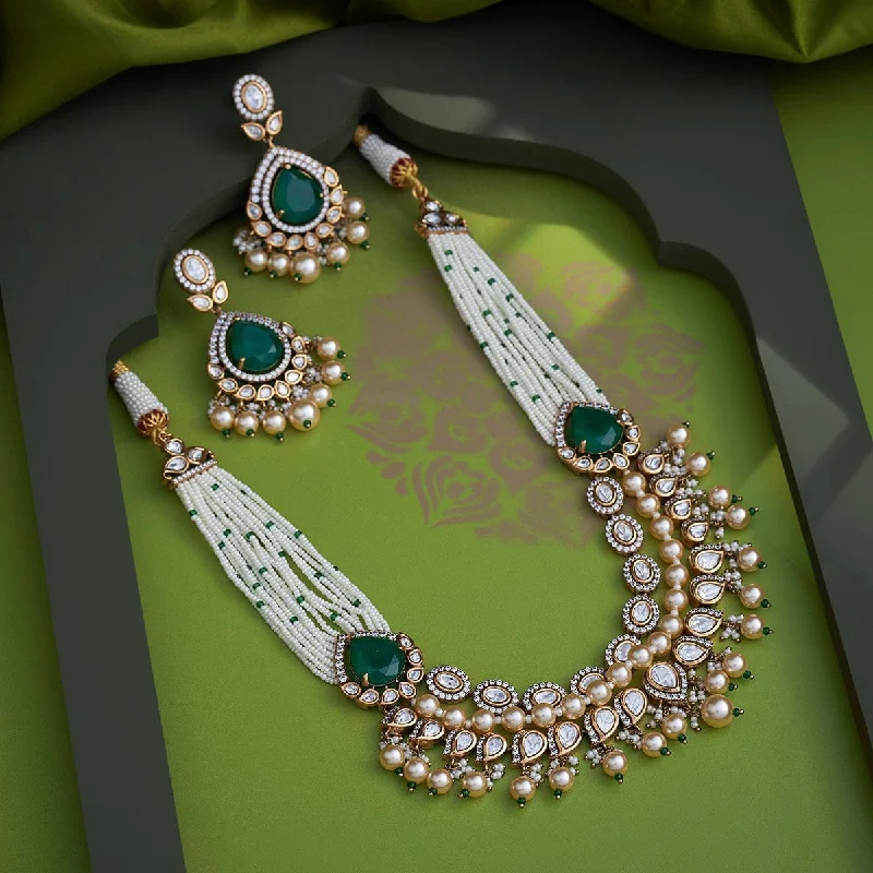 women trendy pendant necklaces -Kundan Necklace 164016