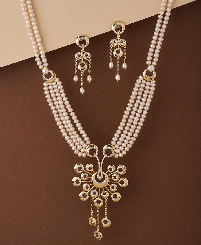 women heart-shaped necklaces -Vintage Stone Studded Pearl Necklace Set