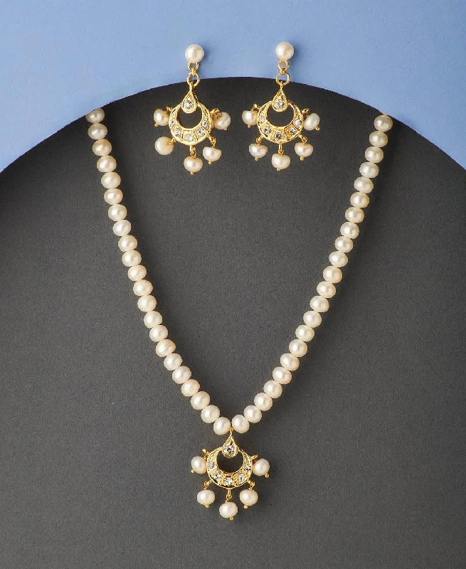 women birthstone necklaces -Trendy Stone Studded Pearl Necklace Set