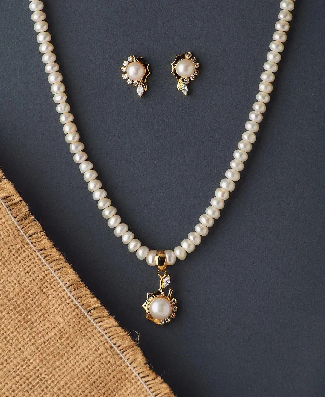 women trendy pendant necklaces -Trendy Real Pearl Necklace Set